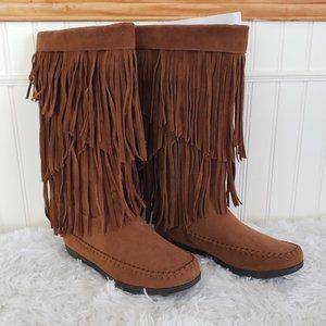 AU Air Underground Womens Moccasin Boot Sz 7 .5 M Chestnut Brown Fringe Mid Calf